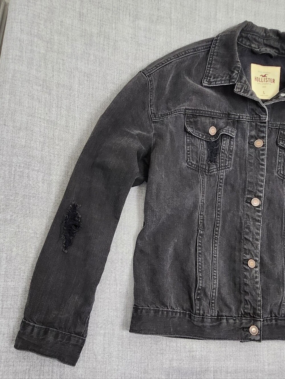 Hollister Black Distressed 100% Cotton Denim Jean Jacket. Large - Picture 3 of 10